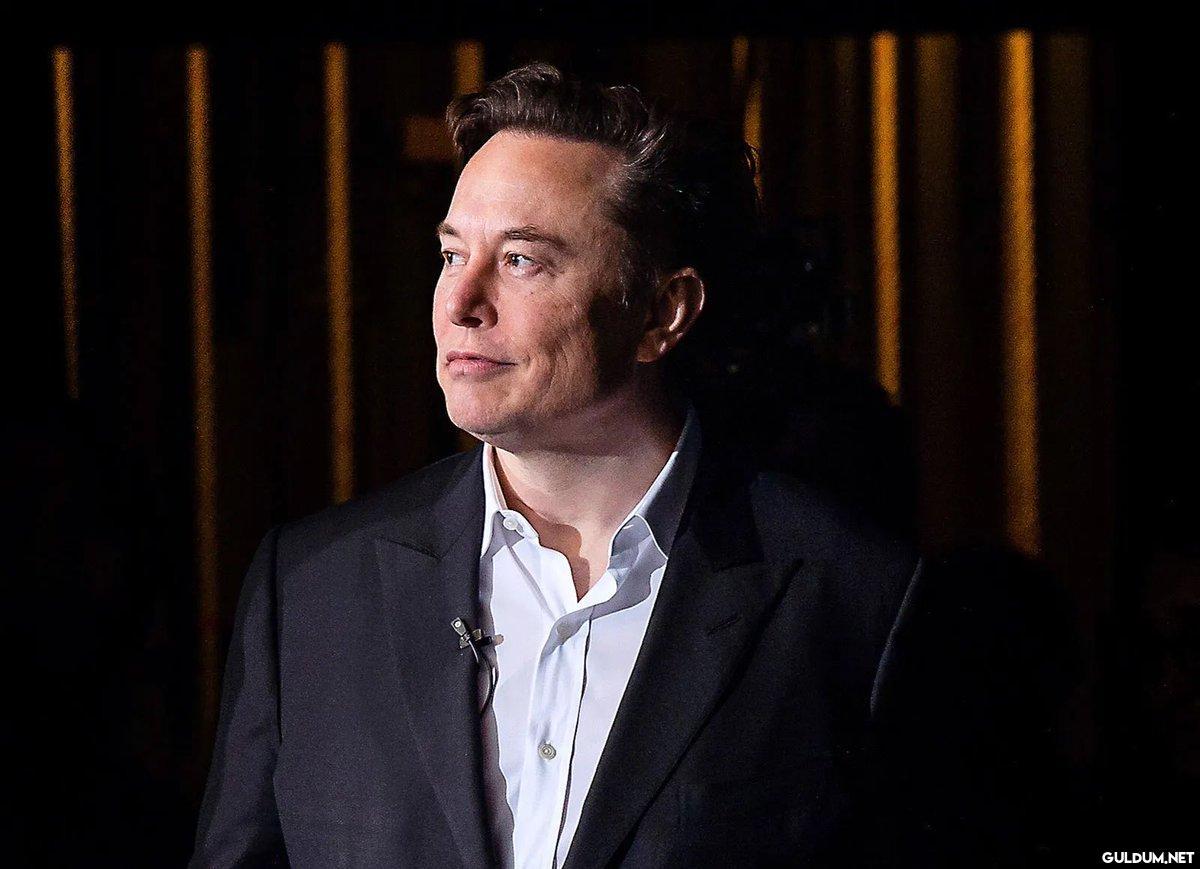 Elon Musk: “Zuckerberg bir...