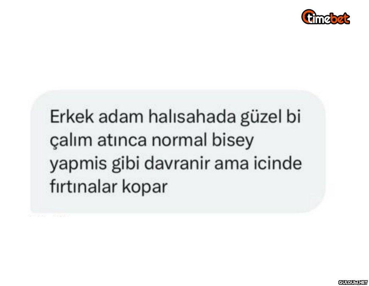Erkek adam halısahada...
