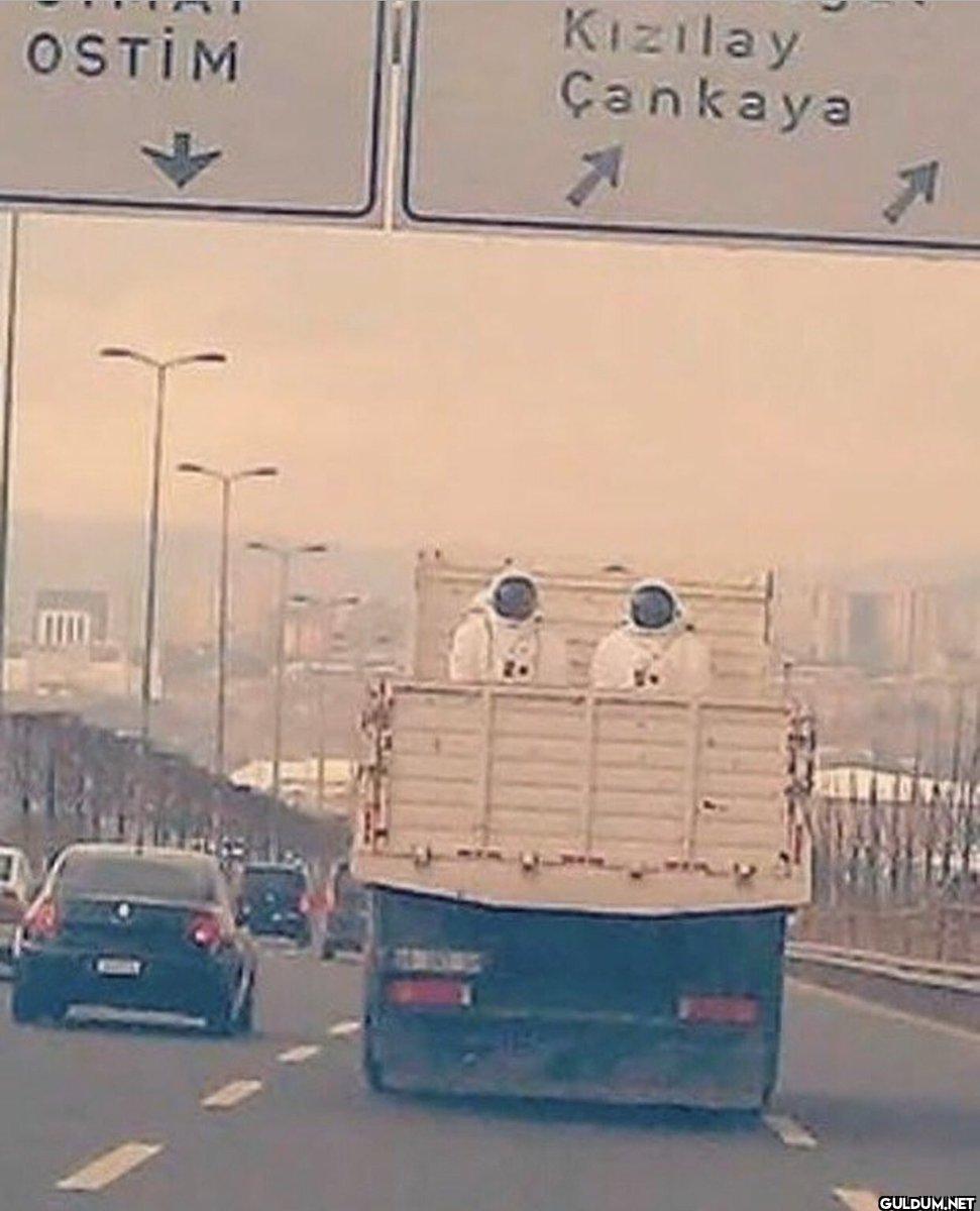 Şimdi eşim dostum beni...