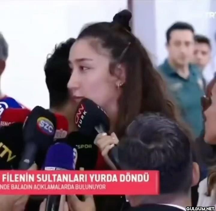 okumuş kadın tabii şöyle...