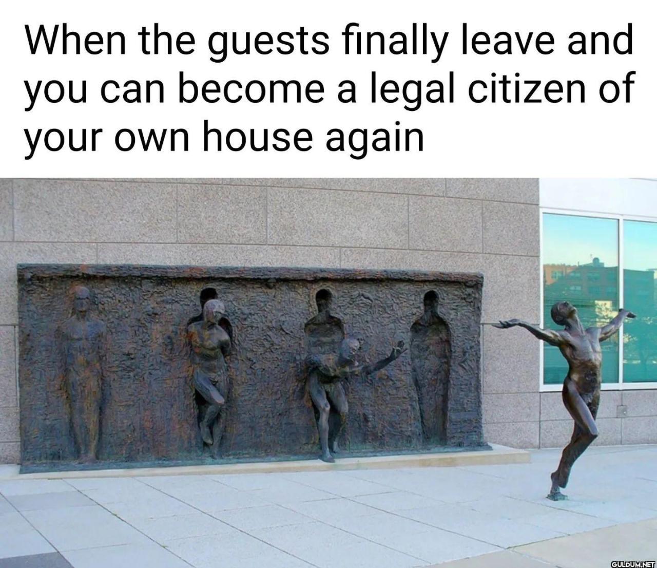 ART MEMES CENTRAL✨ on...