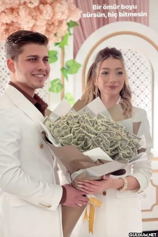Kız istemeye bir dolarlık...