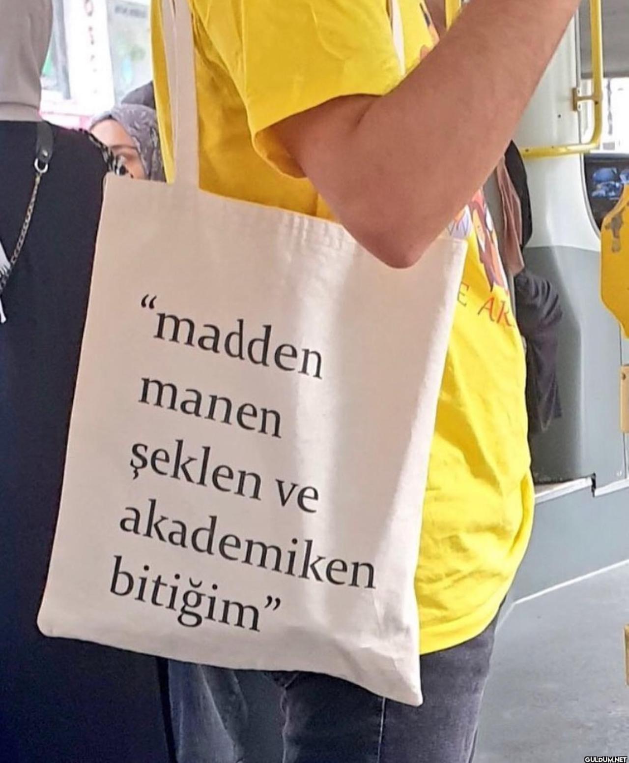 Tatsız Bir Fotoğraf on...