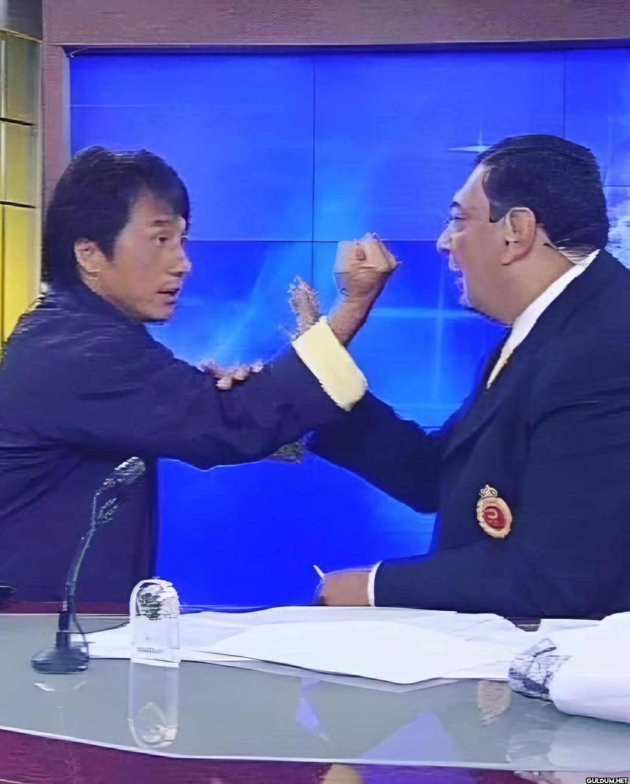 Jackie Chan’in Reha...