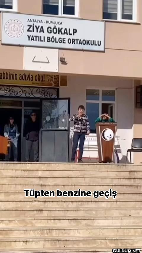 Hocalar bile kaçtı 👀  ...