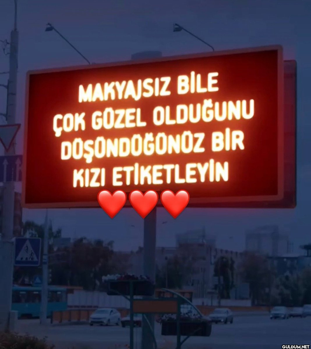 Makyajsız da güzelsin...  ...