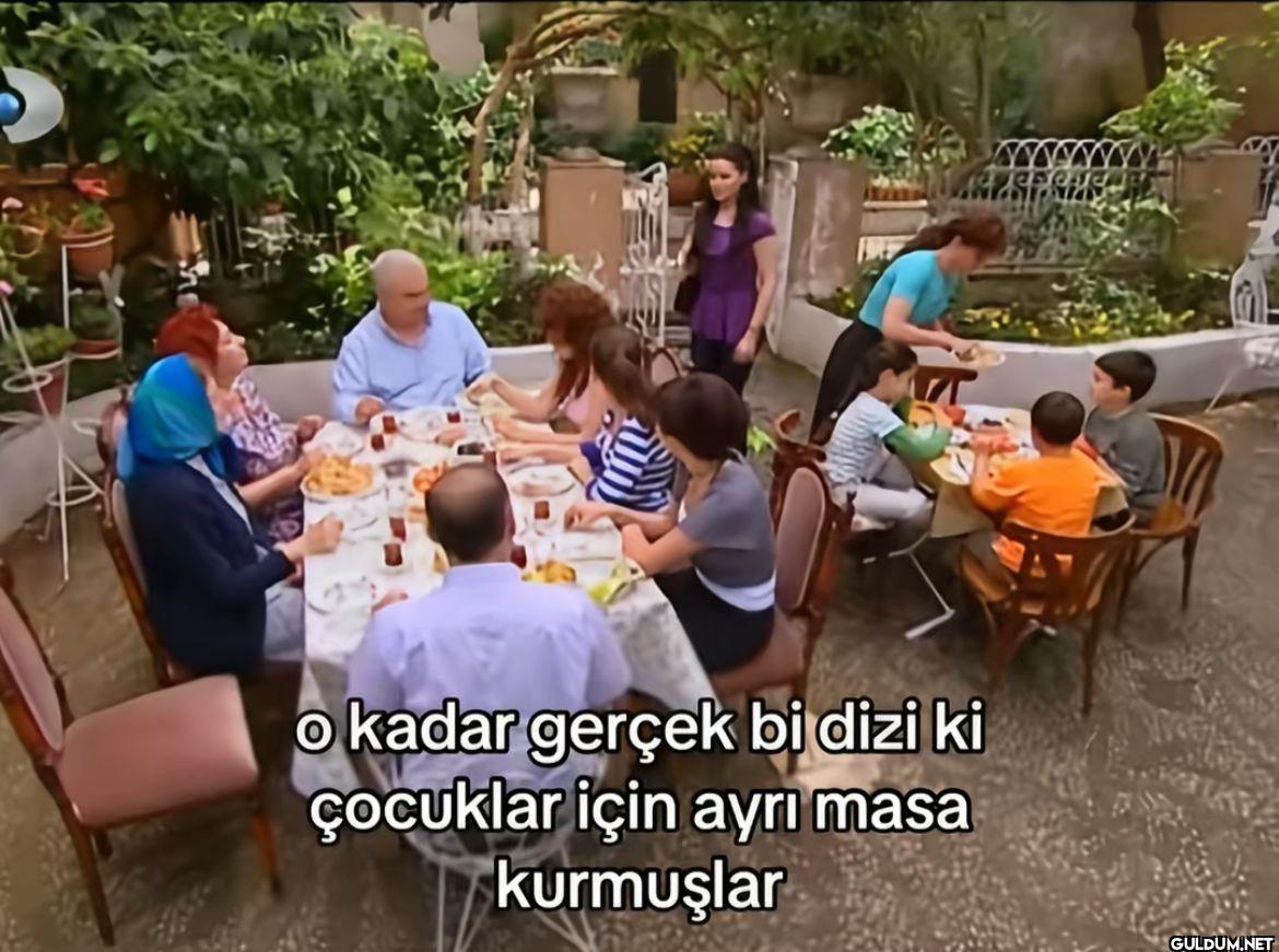 o kadar gerçek bi dizi ki...