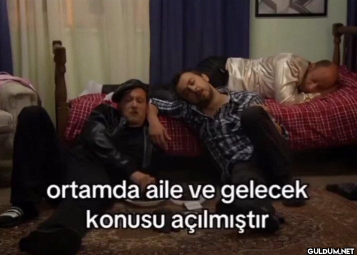 ortamda aile ve gelecek...