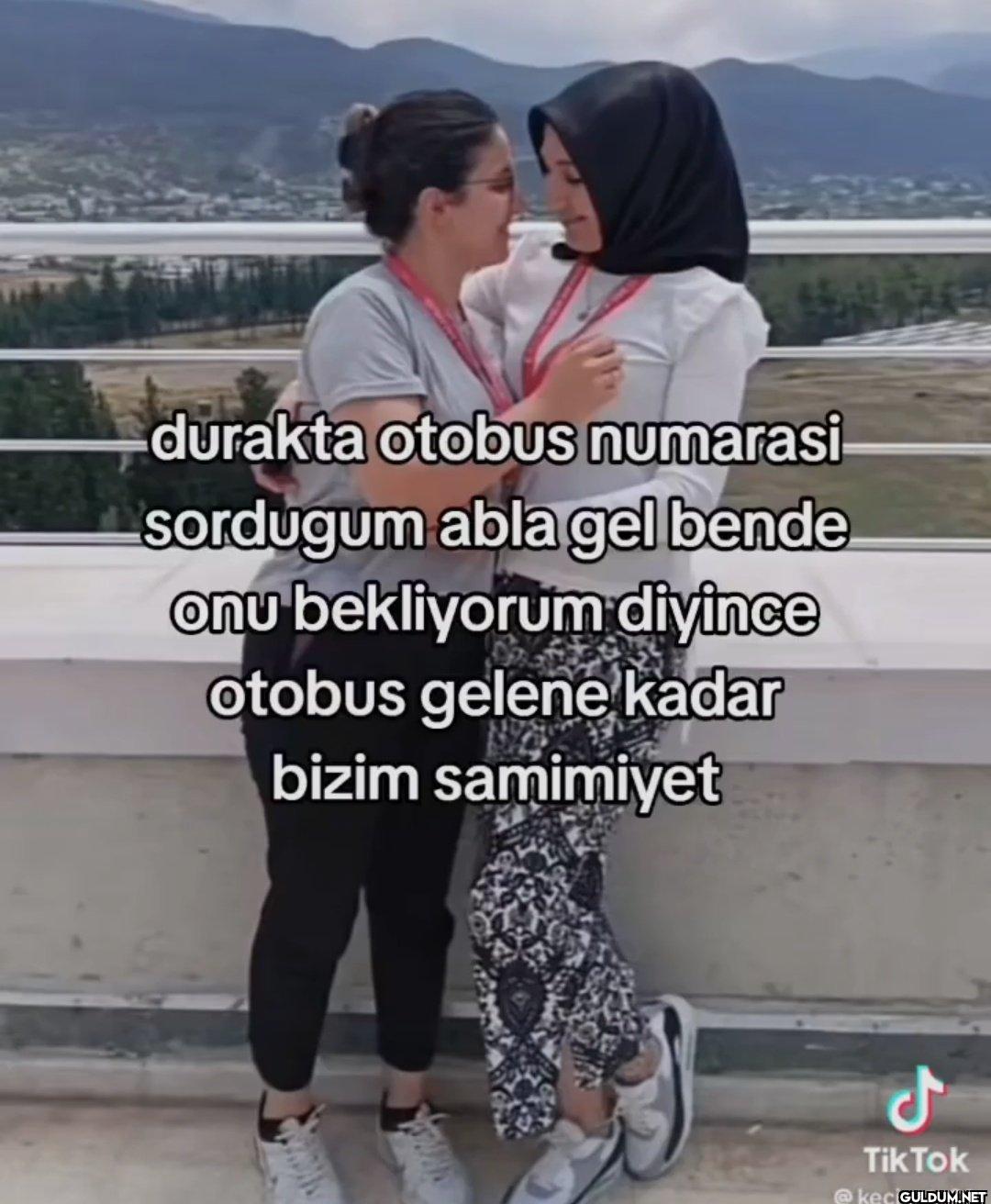 durakta otobus numarasi...