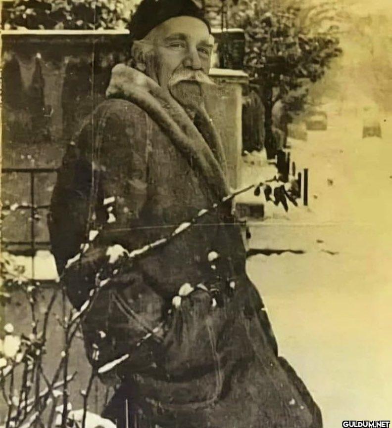 1989, Hulusi Kentmen.