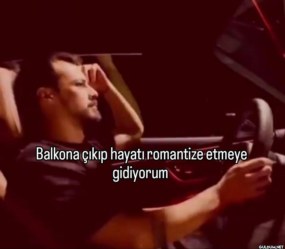 Balkona çıkıp hayatı...