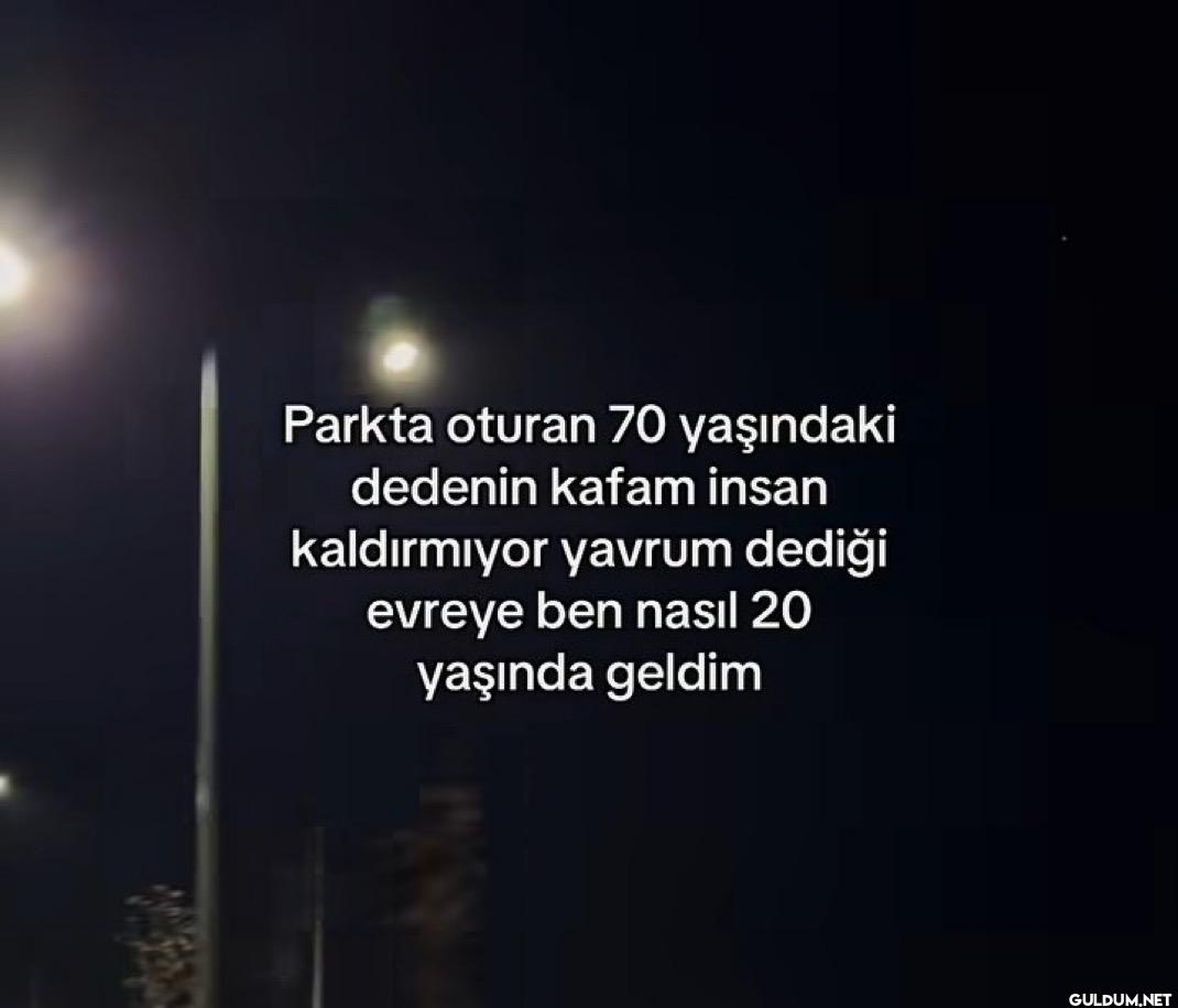 Parkta oturan 70 yaşındaki...