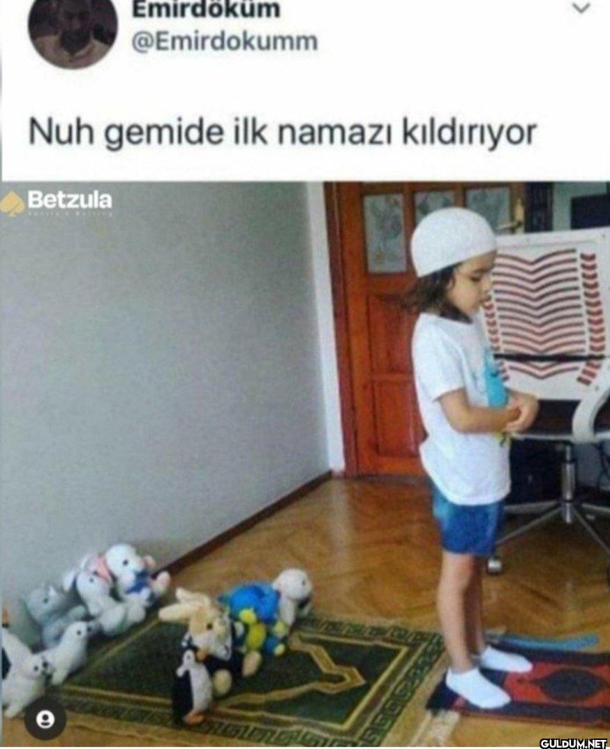 Nuh gemide ilk namazı...
