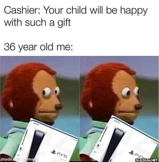 👀    Cashier: Your child...