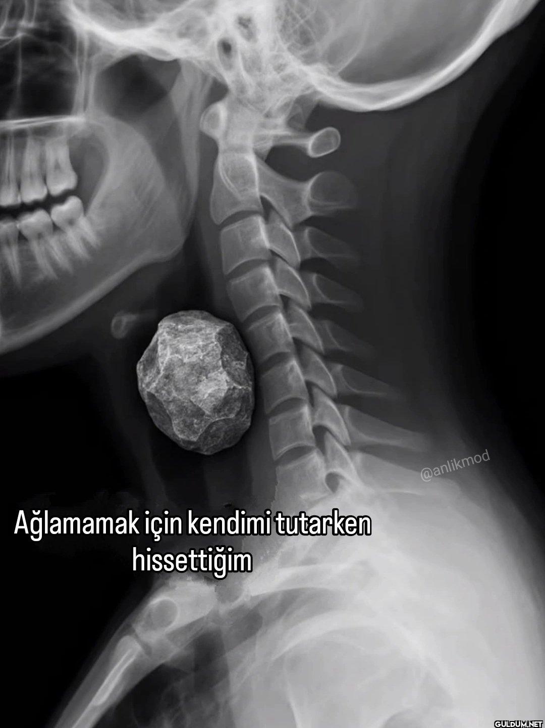 Ağlamamak için kendimi...