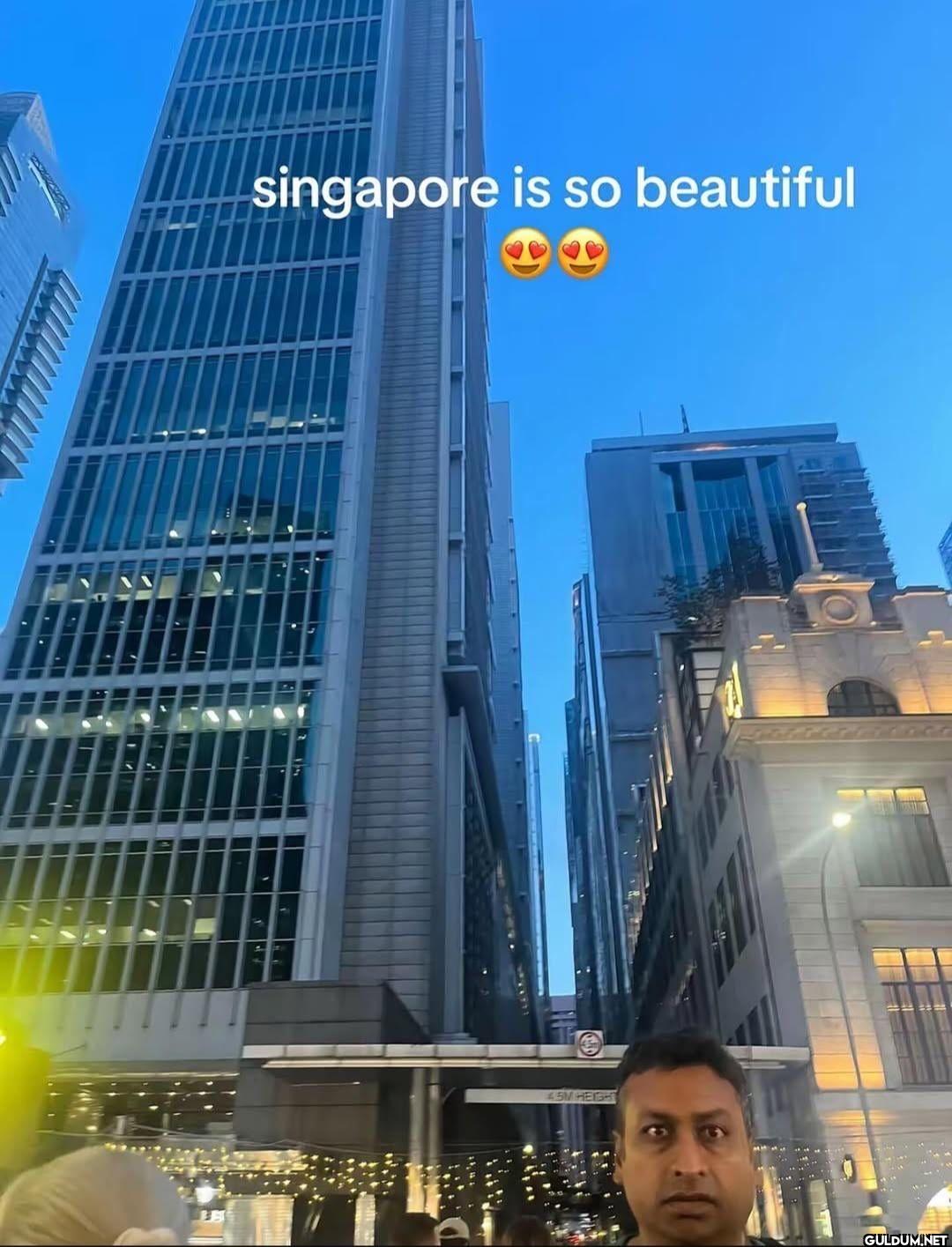 singapore is so beautiful...