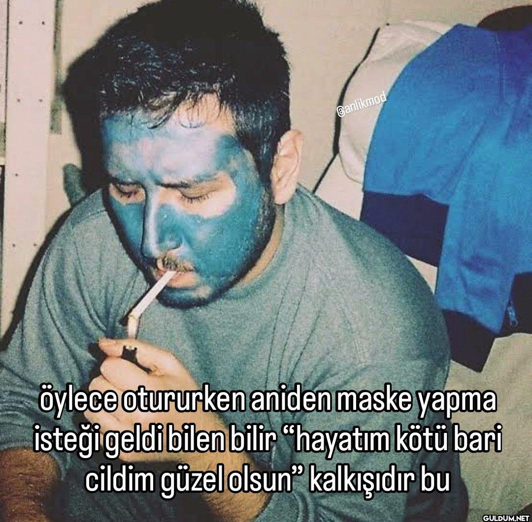 Banlikmod öylece otururken...