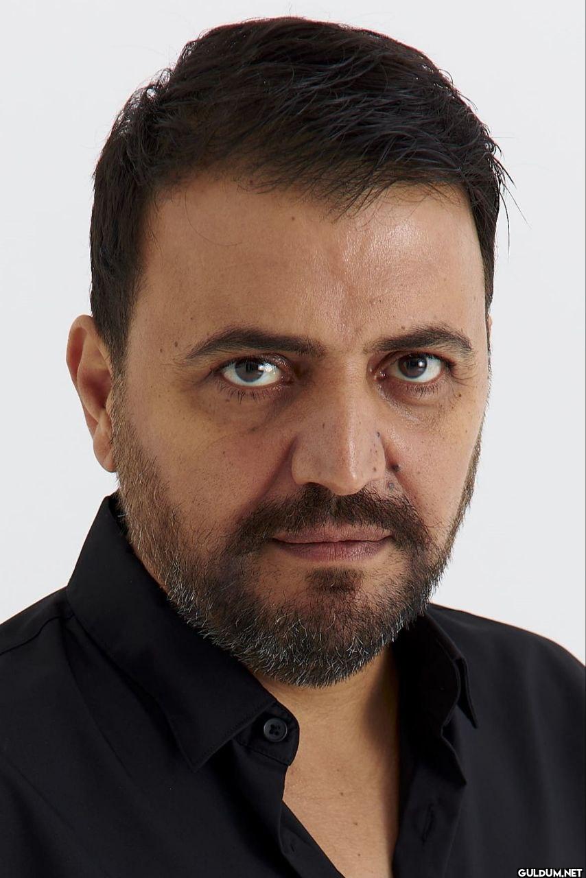 Usta oyuncu Şinasi...