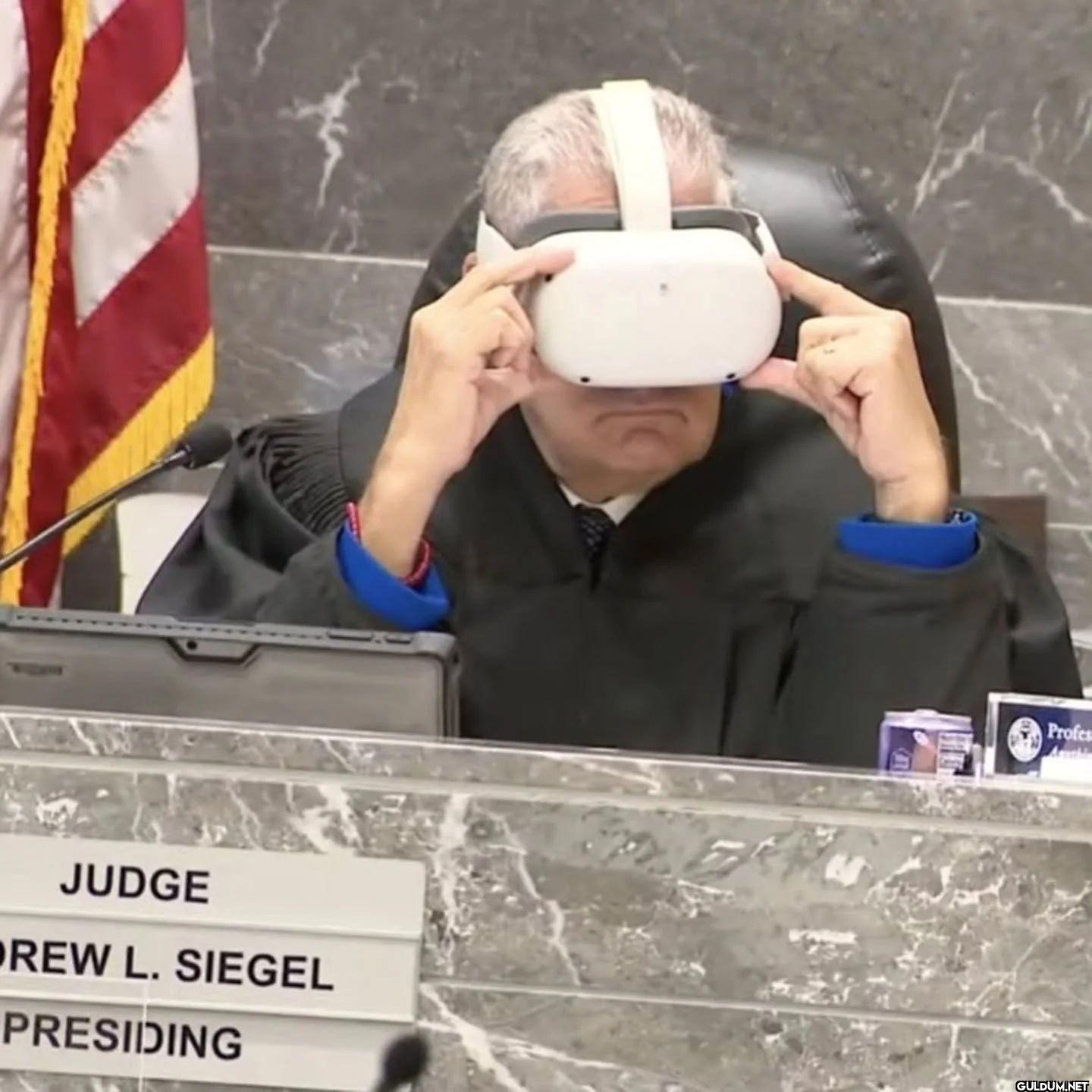 A Florida judge put on a...
