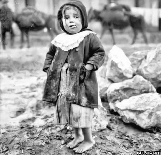 Selanik'te bir Türk kızı, 1917.