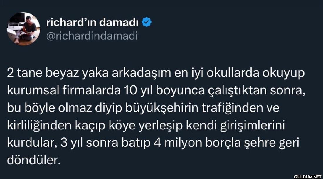 2 tane beyaz yaka...