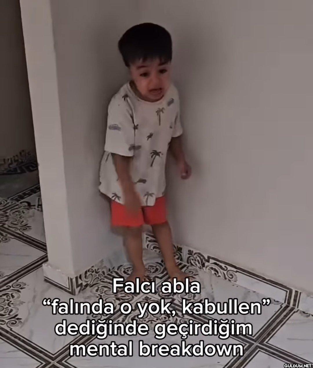 Falcı abla "falında o yok,...