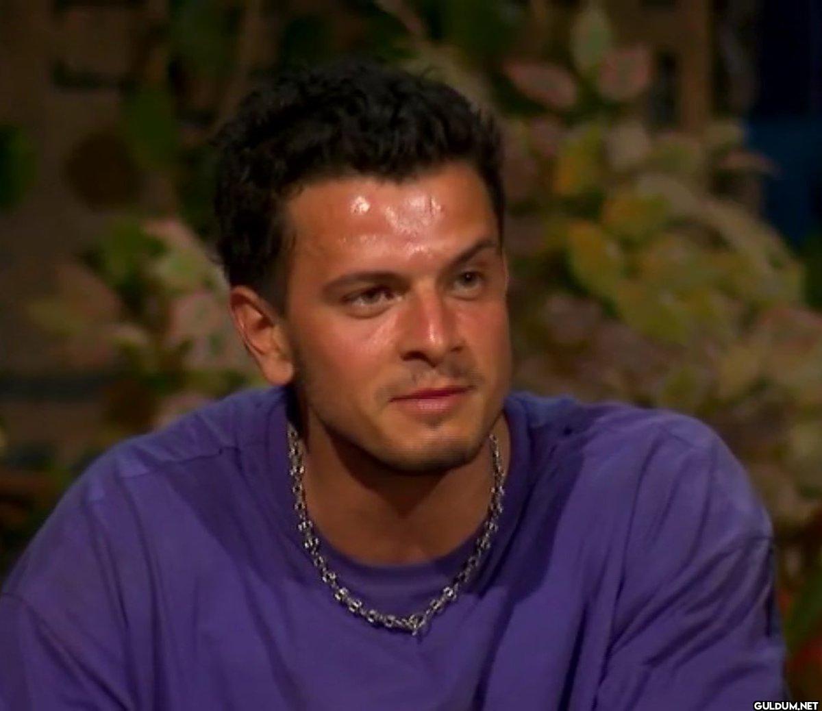 Survivor yarışmacısı...