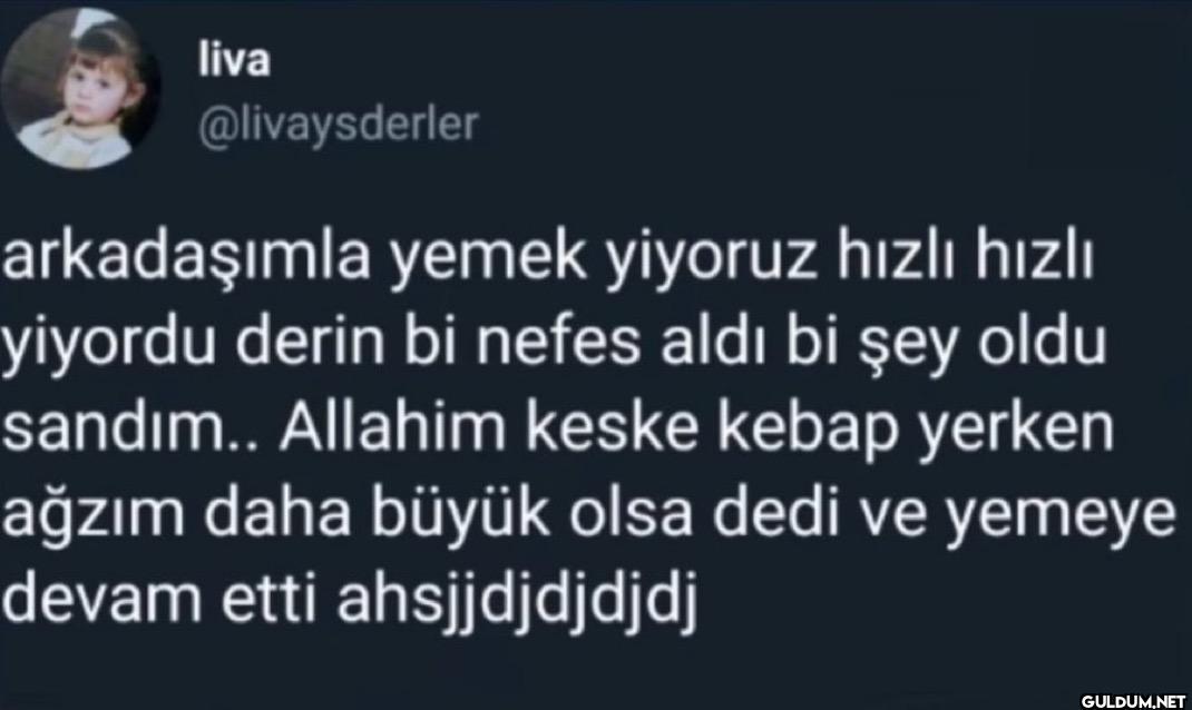 arkadaşımla yemek yiyoruz...