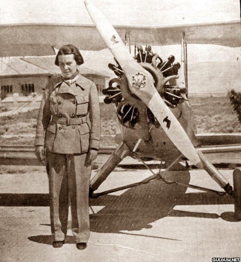 Sabiha Gökçen'in, 1937...