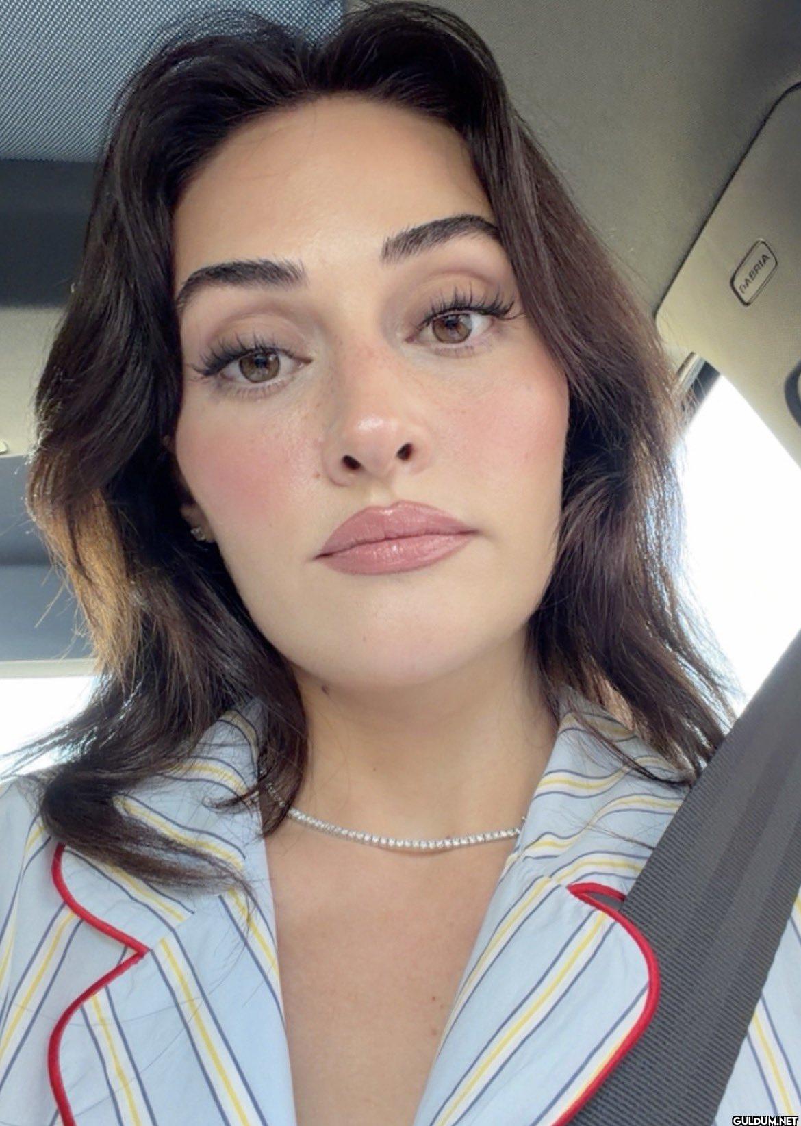 Esra Bilgiç'in her ortamda...