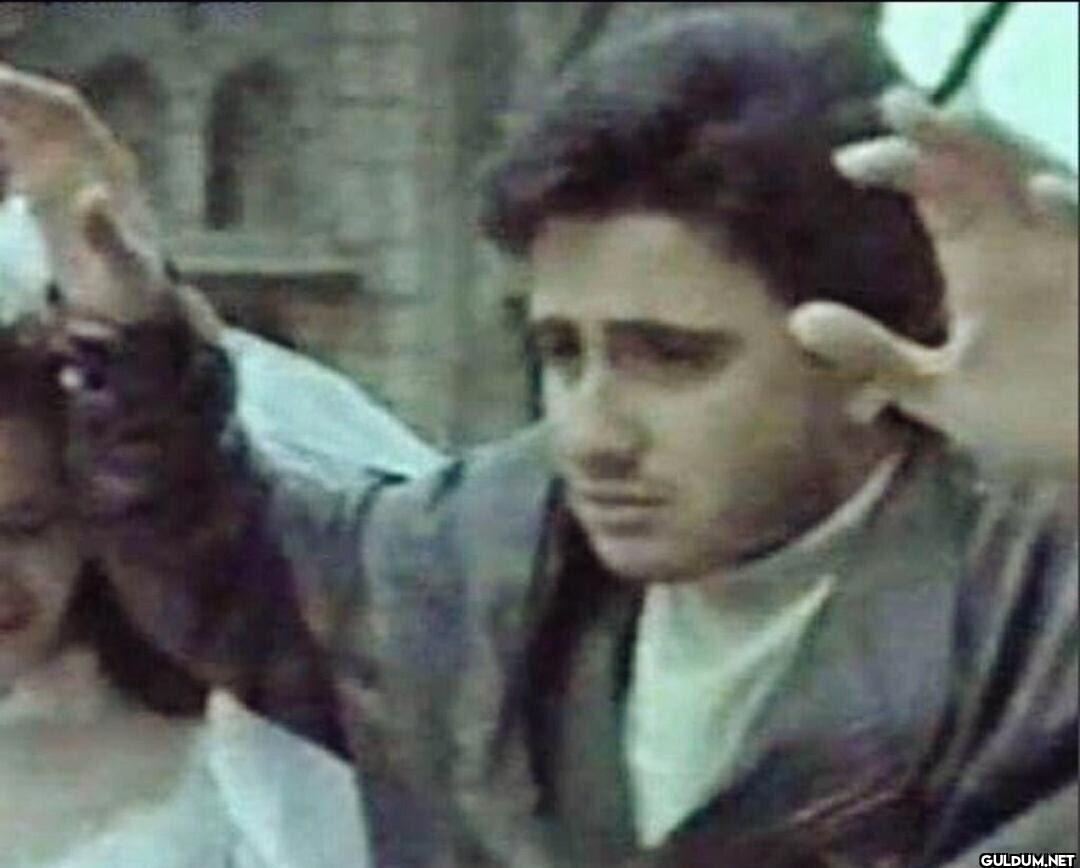 Anlık kartal duruşu: