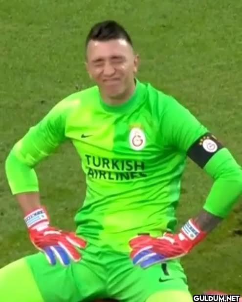 Muslera anlık: TURKISH AIRLINE