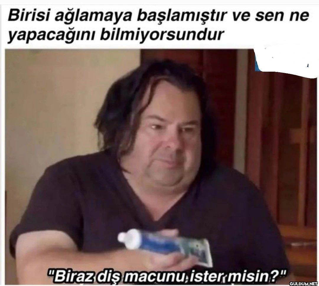 Birisi ağlamaya...