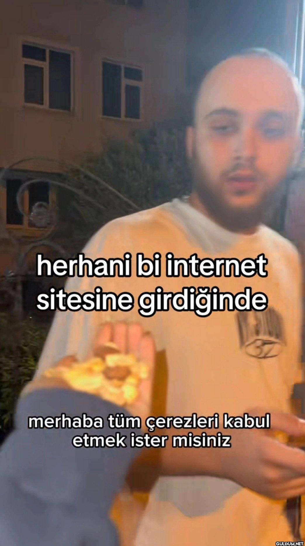 herhani bi internet...