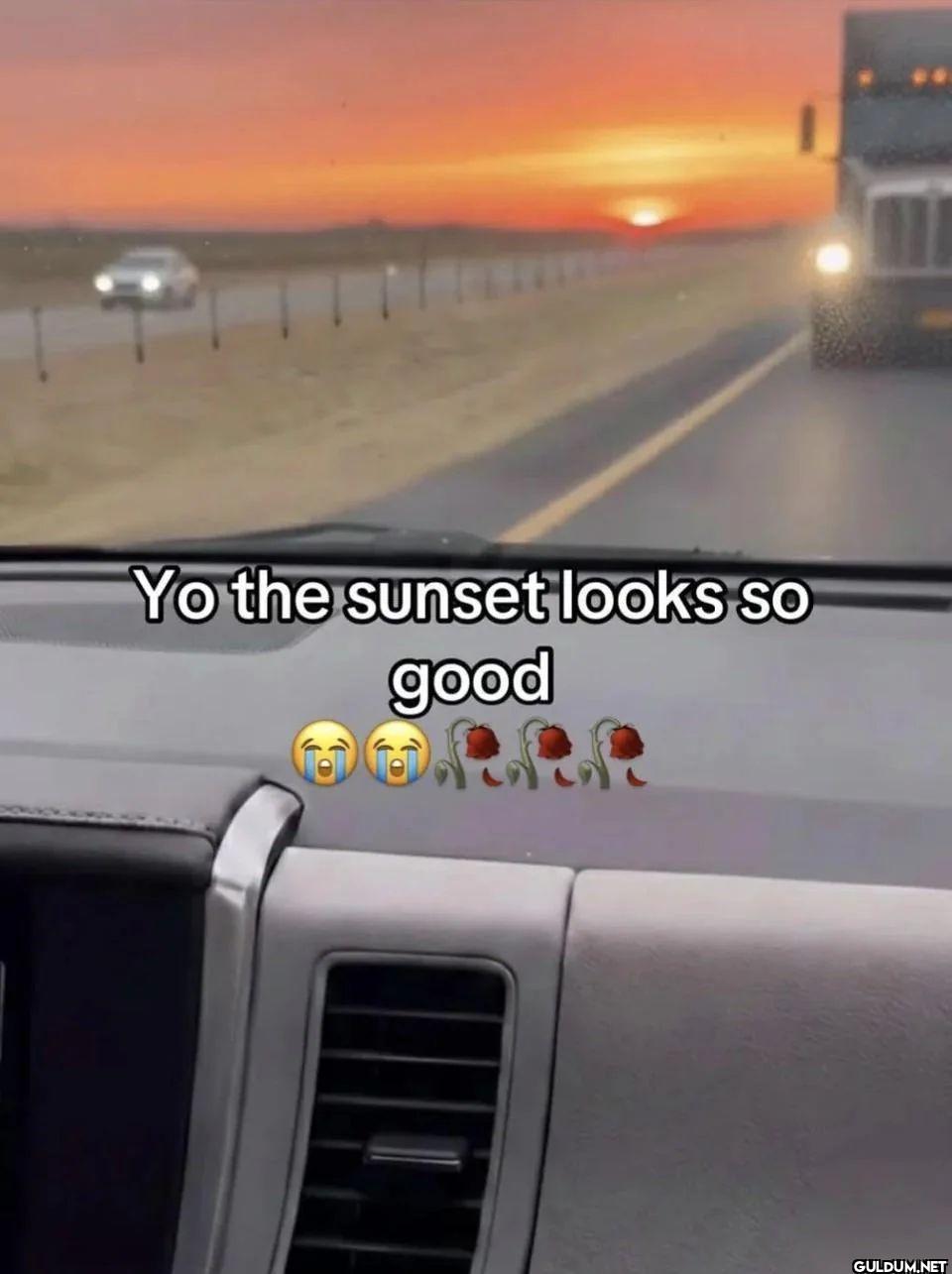 Yo the sunset looks so good