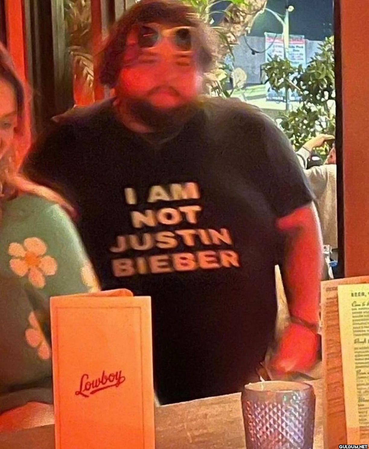 I AM NOT JUSTIN BIEBER Lowboy