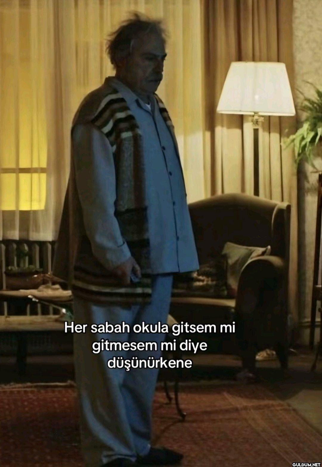 LET Her sabah okula gitsem...
