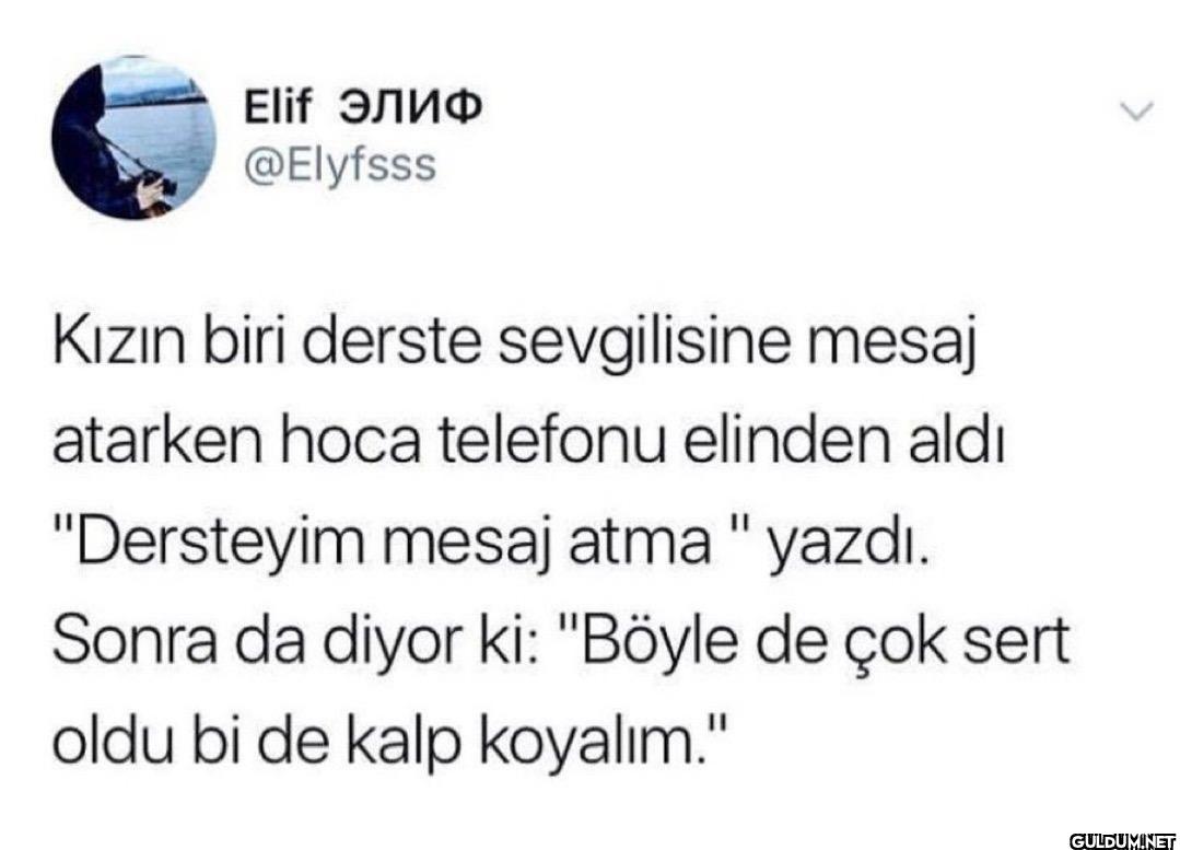 Kızın biri derste...