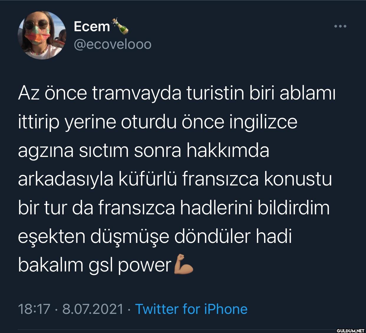 Az önce tramvayda turistin...