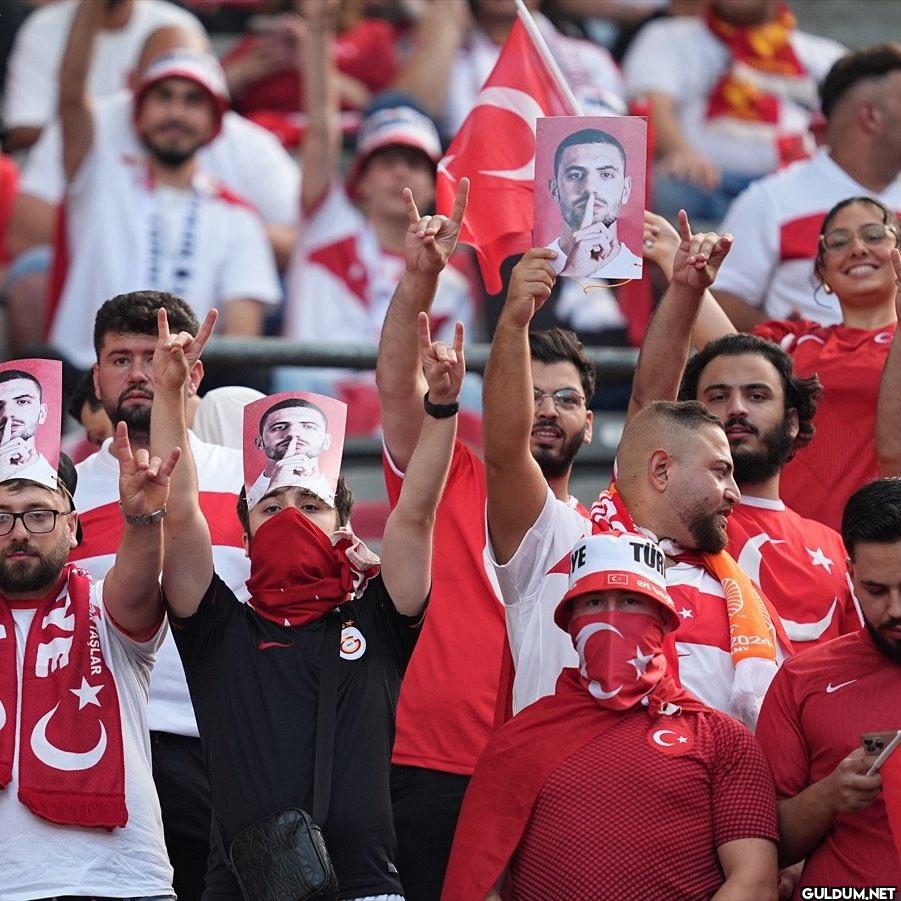 Hollanda’ya 2-1 mağlup...
