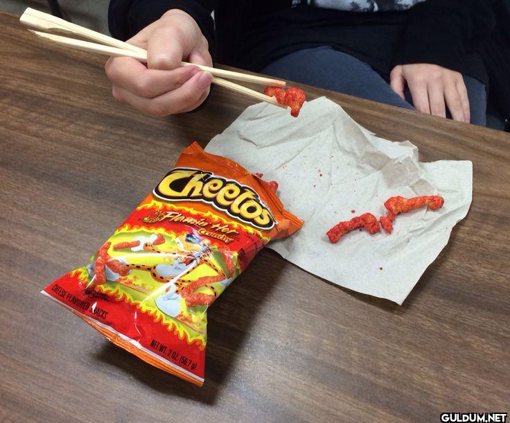 Cheetos Flamin Hor Crunchy...