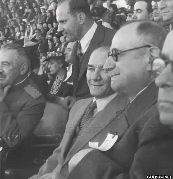 19 Mayıs 1938; Mustafa...