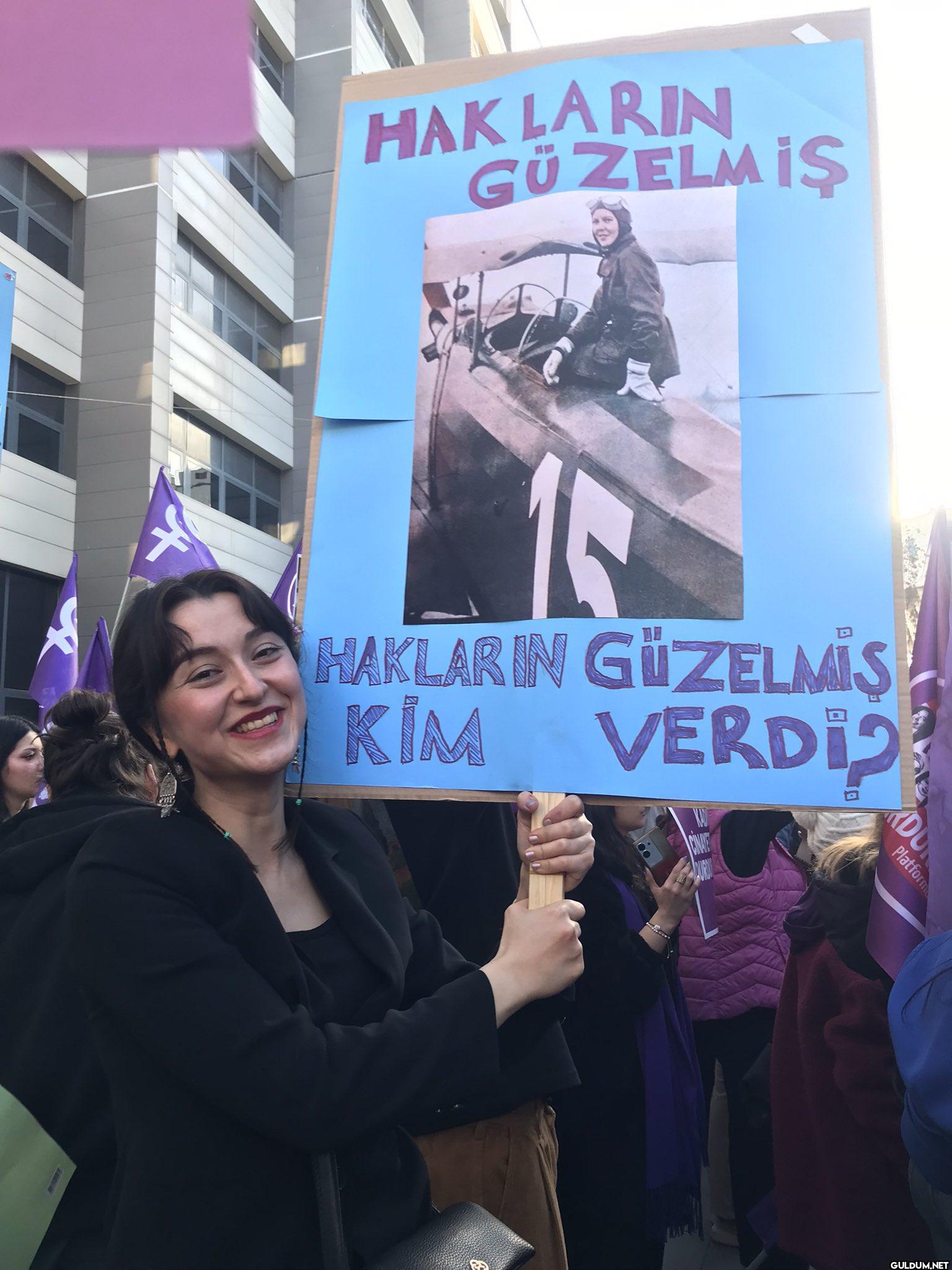 Türkçü kadınlardan anlamlı...