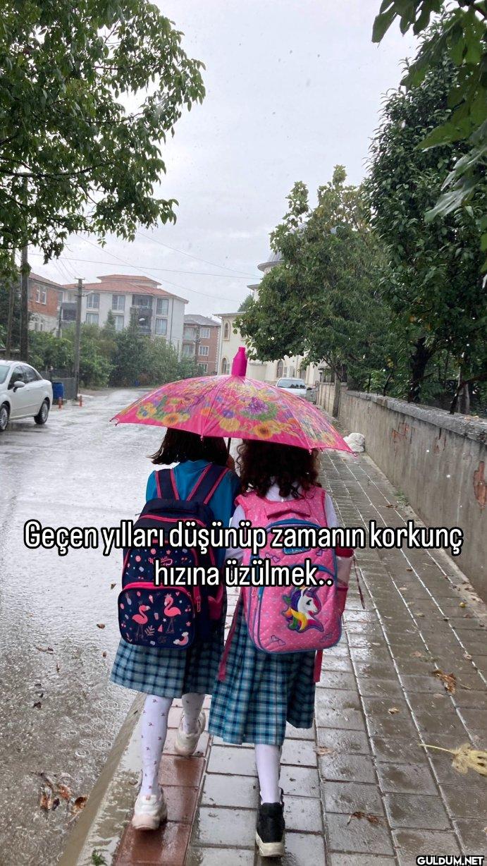 Geçen yılları düşünüp...