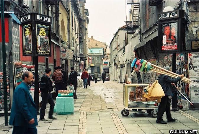 Emek Sineması'nda: Full...