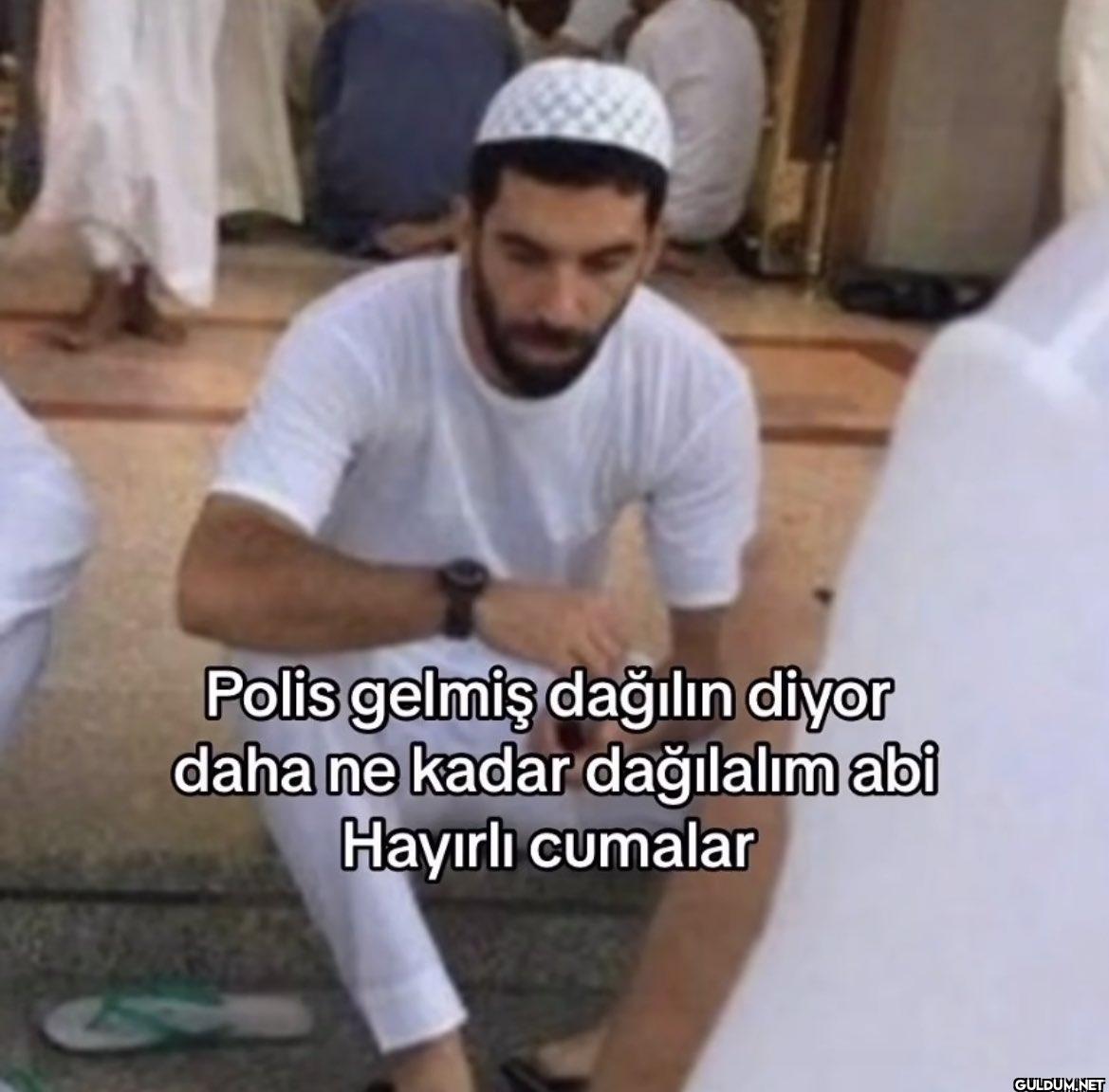 Polis gelmiş dağılın diyor...