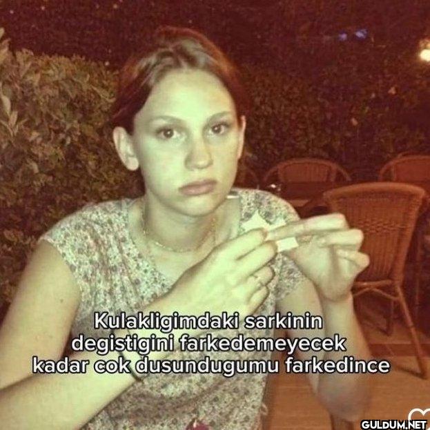 Kulakligimdaki sarkinin...