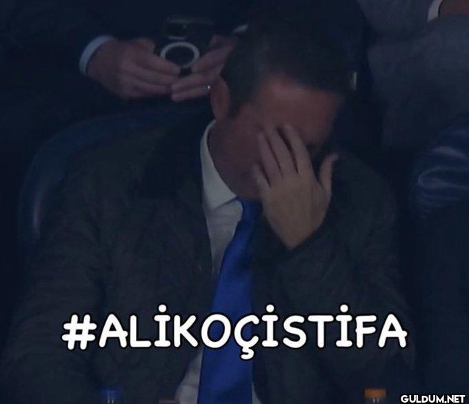 Boş yapma istifa et!...
