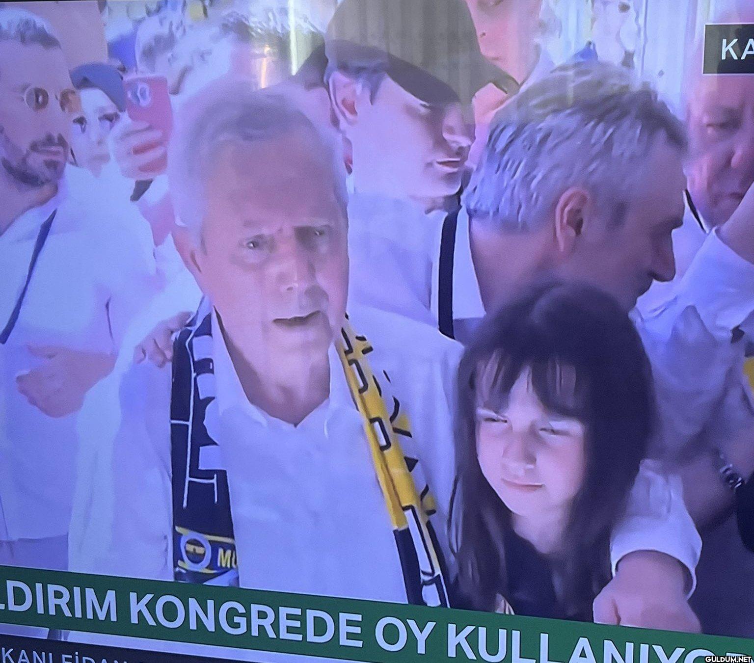 Aziz Yıldırım’ın çocuğu...