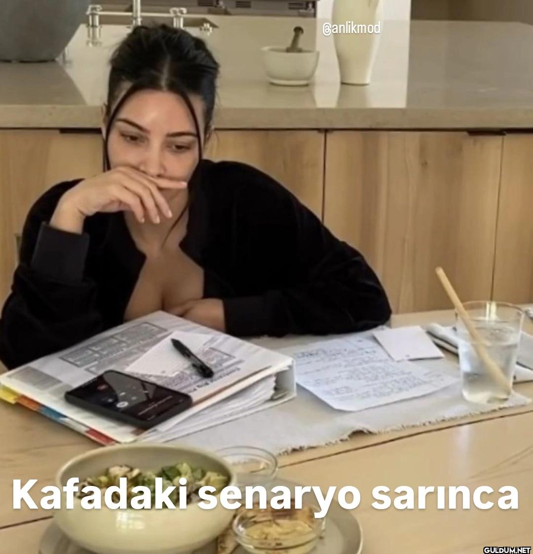 Banlikmod Kafadaki senaryo sarınca